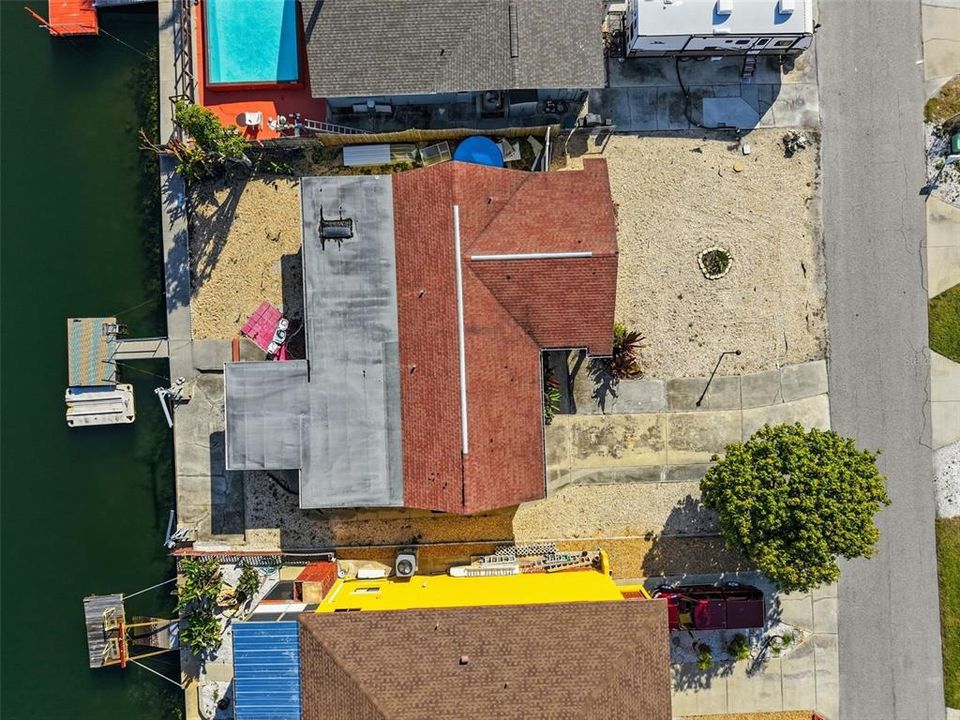 For Sale: $410,000 (3 beds, 2 baths, 1716 Square Feet)