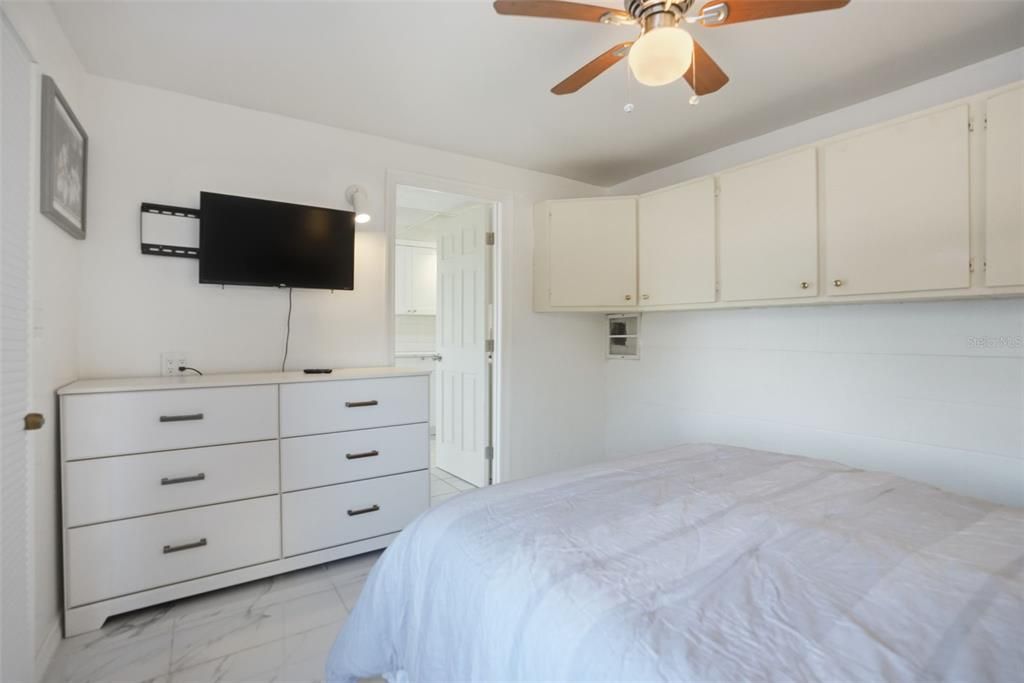 For Sale: $410,000 (3 beds, 2 baths, 1716 Square Feet)