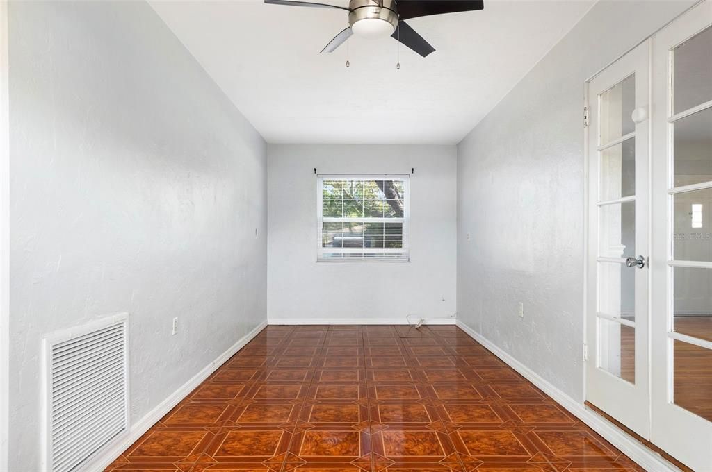 For Rent: $2,495 (4 beds, 2 baths, 1440 Square Feet)