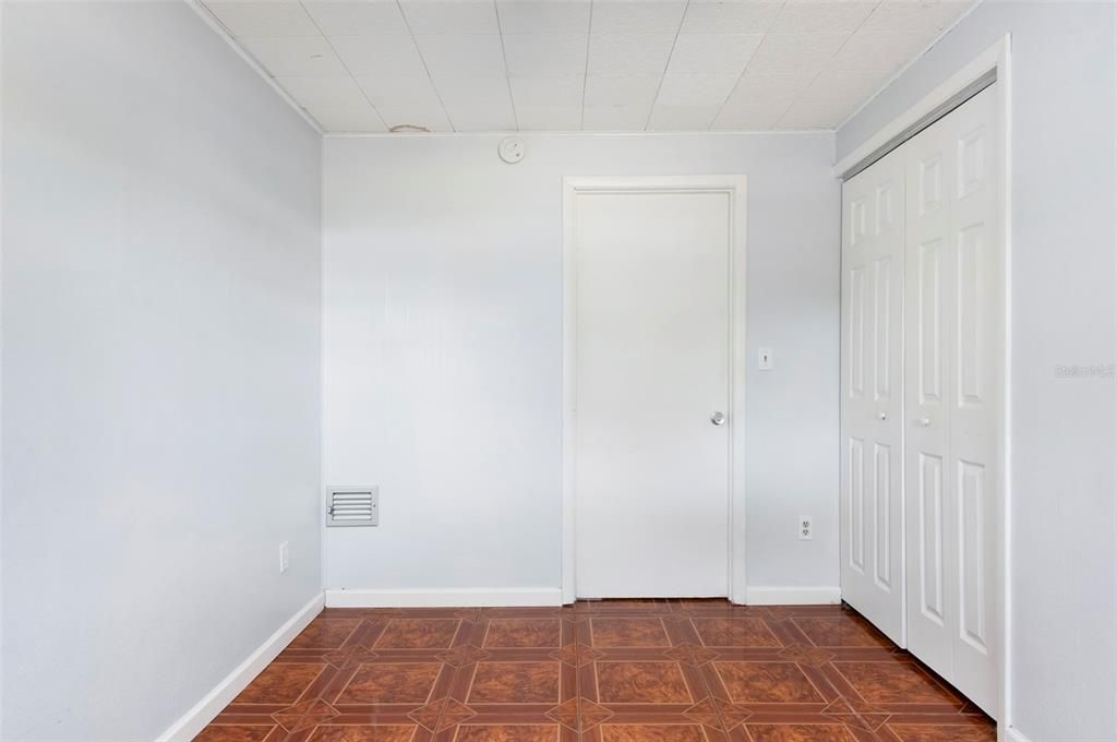 For Rent: $2,495 (4 beds, 2 baths, 1440 Square Feet)