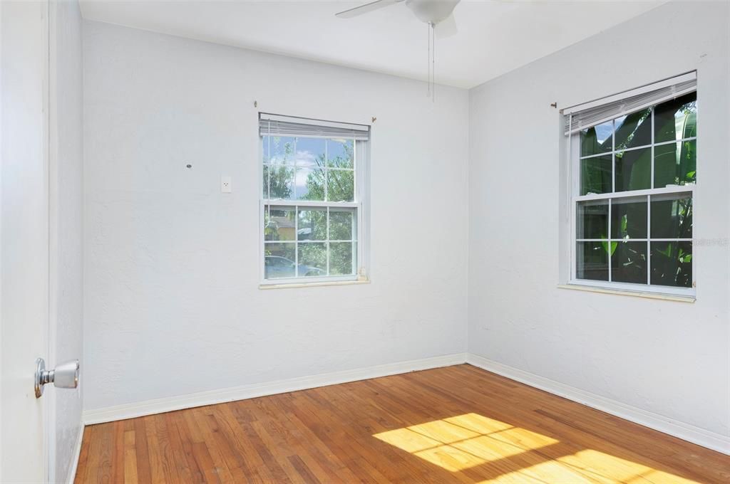 For Rent: $2,495 (4 beds, 2 baths, 1440 Square Feet)