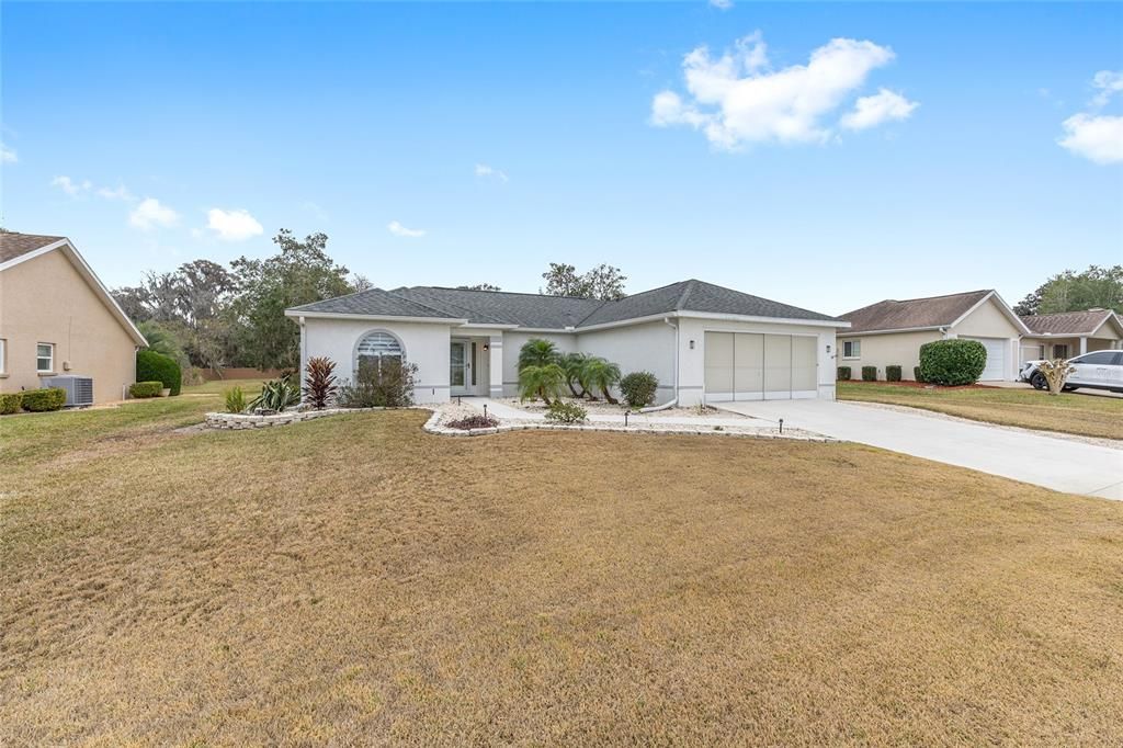 For Sale: $279,900 (2 beds, 2 baths, 1343 Square Feet)