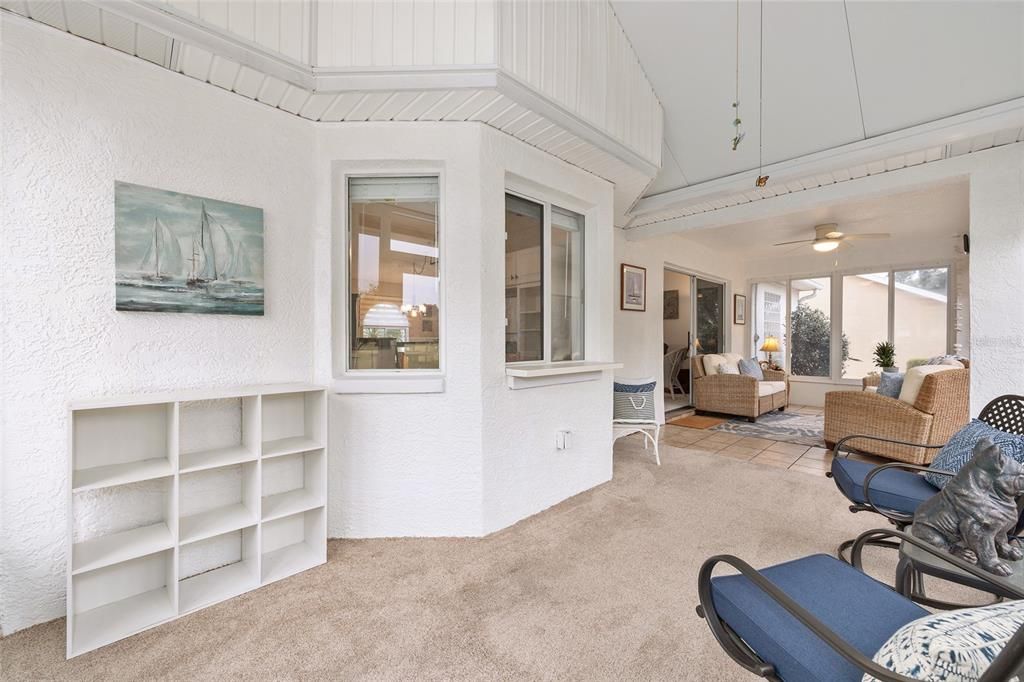 For Sale: $279,900 (2 beds, 2 baths, 1343 Square Feet)