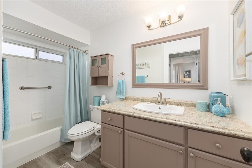 For Sale: $279,900 (2 beds, 2 baths, 1343 Square Feet)