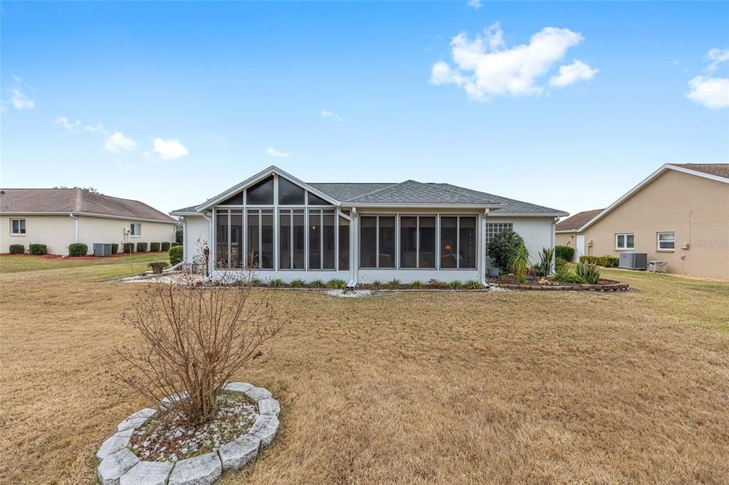 For Sale: $279,900 (2 beds, 2 baths, 1343 Square Feet)