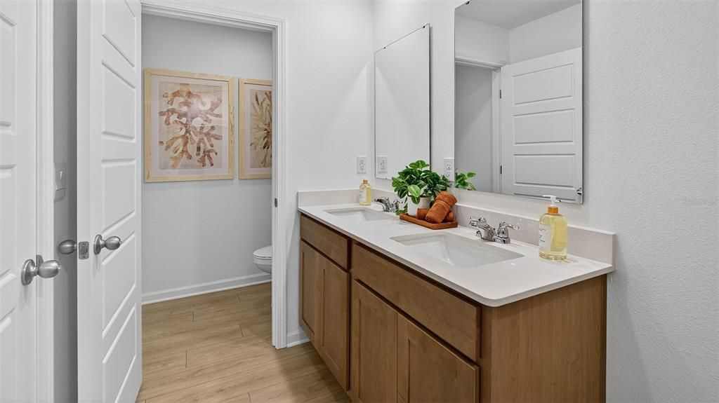 待售: $294,990 (4 贝兹, 2 浴室, 1609 平方英尺)