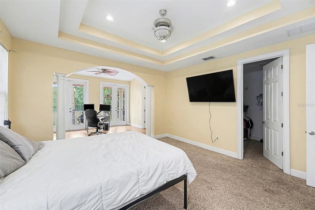 En Venta: $550,000 (3 camas, 2 baños, 2194 Pies cuadrados)