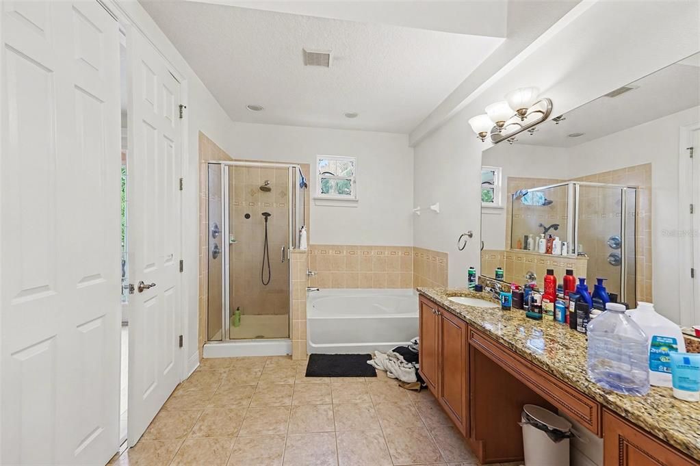 En Venta: $550,000 (3 camas, 2 baños, 2194 Pies cuadrados)