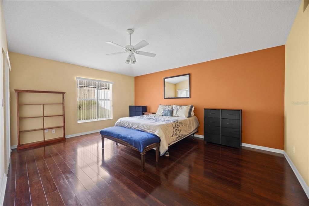 For Sale: $365,899 (3 beds, 2 baths, 1822 Square Feet)