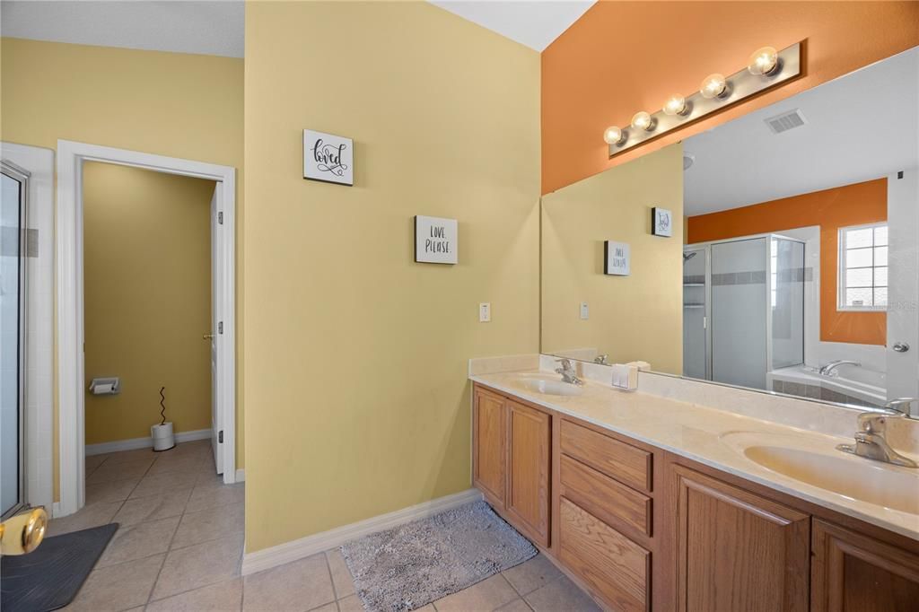 For Sale: $365,899 (3 beds, 2 baths, 1822 Square Feet)