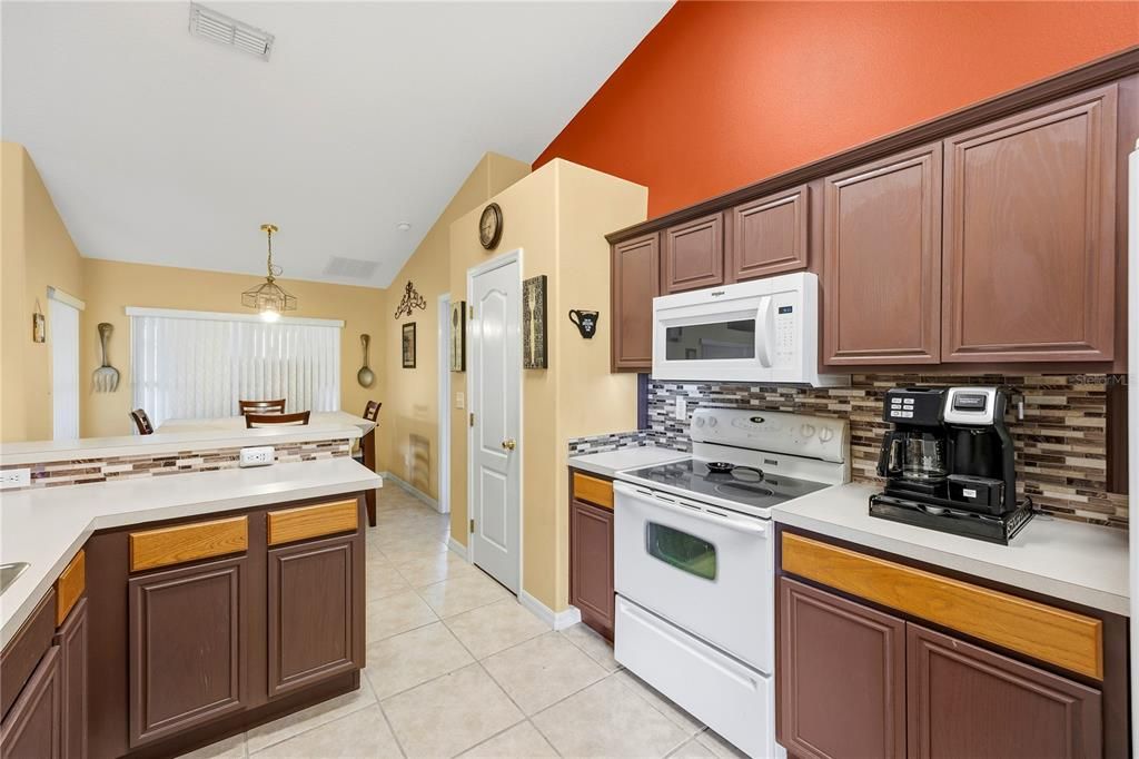 For Sale: $365,899 (3 beds, 2 baths, 1822 Square Feet)