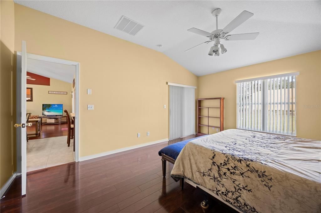 For Sale: $365,899 (3 beds, 2 baths, 1822 Square Feet)