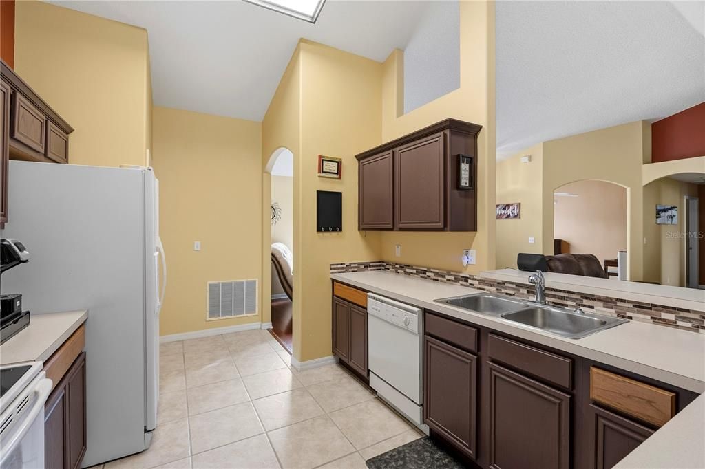 For Sale: $365,899 (3 beds, 2 baths, 1822 Square Feet)