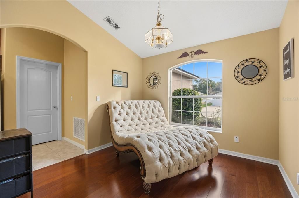 For Sale: $365,899 (3 beds, 2 baths, 1822 Square Feet)