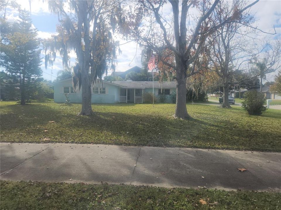 For Sale: $260,000 (3 beds, 2 baths, 1457 Square Feet)