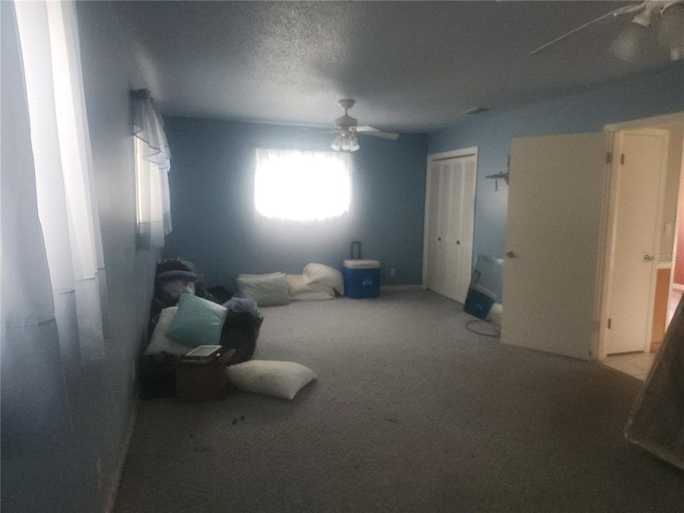 For Sale: $260,000 (3 beds, 2 baths, 1457 Square Feet)