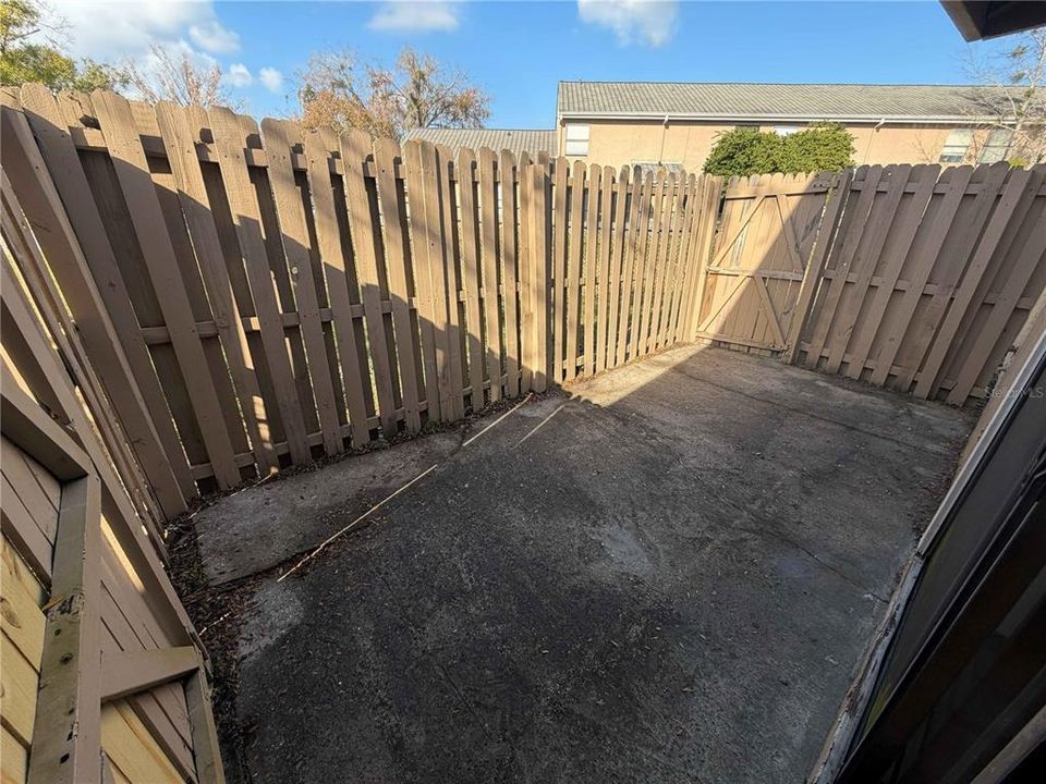 出租: $1,695 (3 贝兹, 2 浴室, 1078 平方英尺)