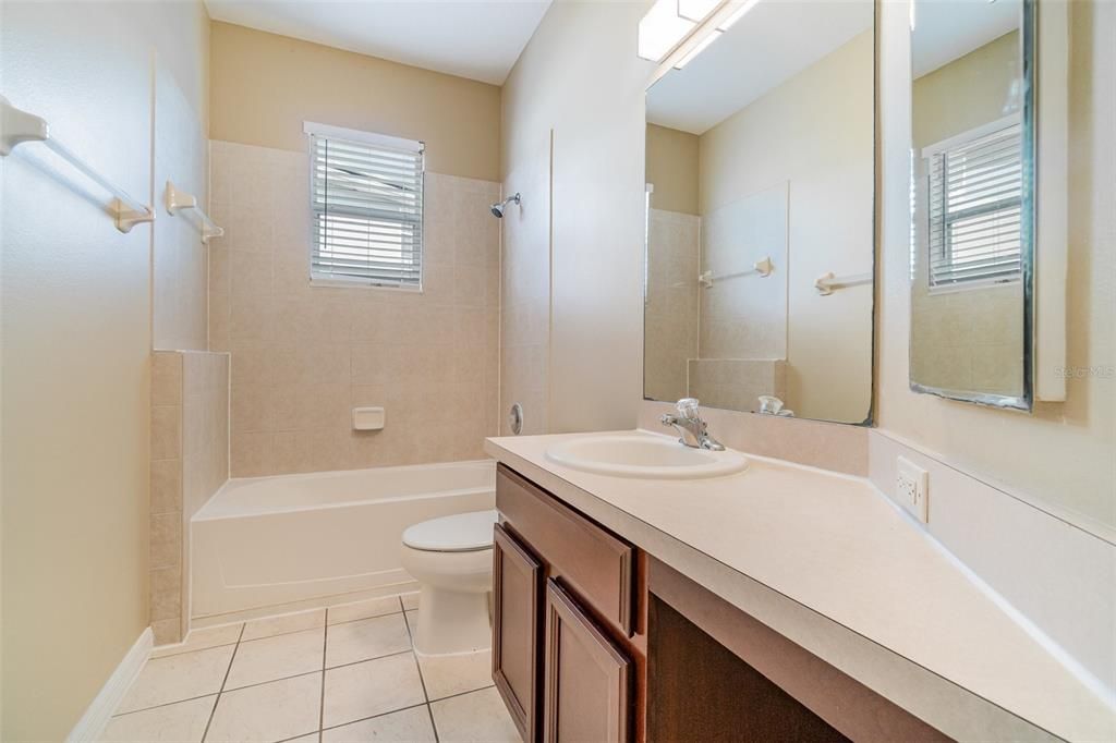 For Sale: $519,900 (5 beds, 4 baths, 2944 Square Feet)