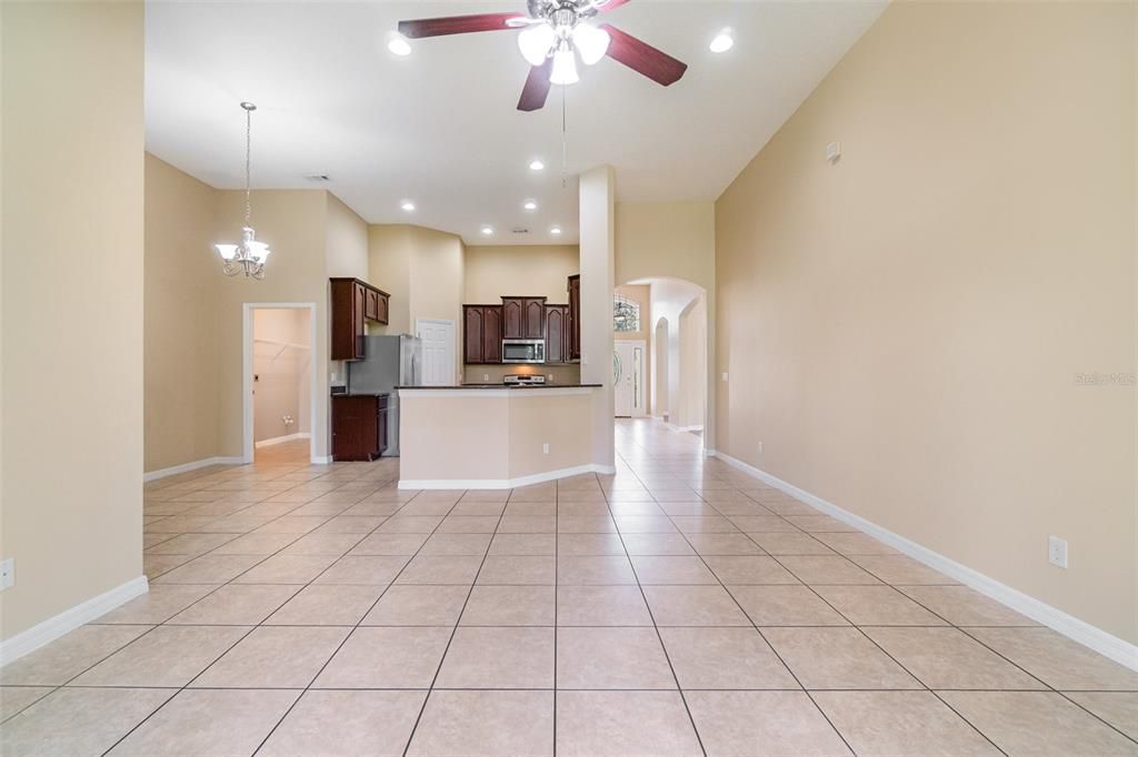 For Sale: $519,900 (5 beds, 4 baths, 2944 Square Feet)