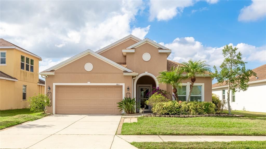 For Sale: $489,500 (4 beds, 2 baths, 1883 Square Feet)