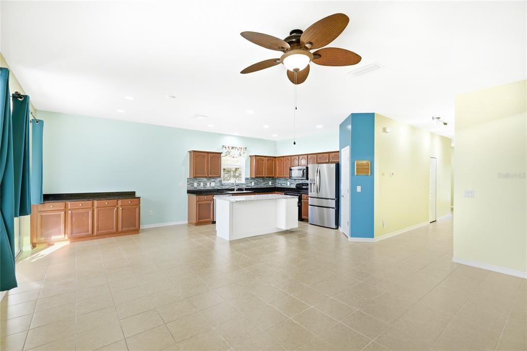 For Sale: $489,500 (4 beds, 2 baths, 1883 Square Feet)