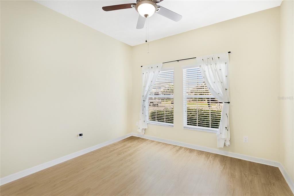 For Sale: $489,500 (4 beds, 2 baths, 1883 Square Feet)