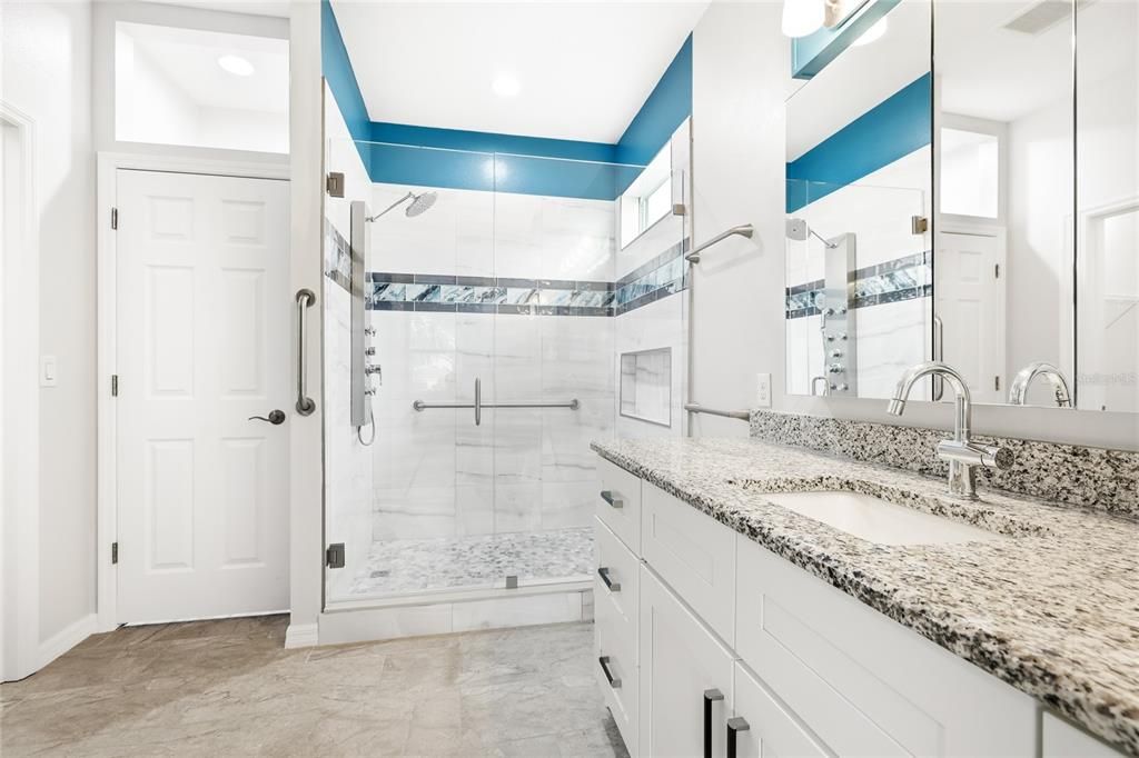 For Sale: $489,500 (4 beds, 2 baths, 1883 Square Feet)