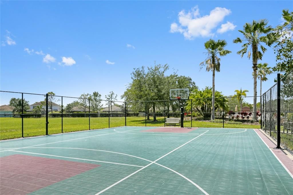 For Sale: $489,500 (4 beds, 2 baths, 1883 Square Feet)