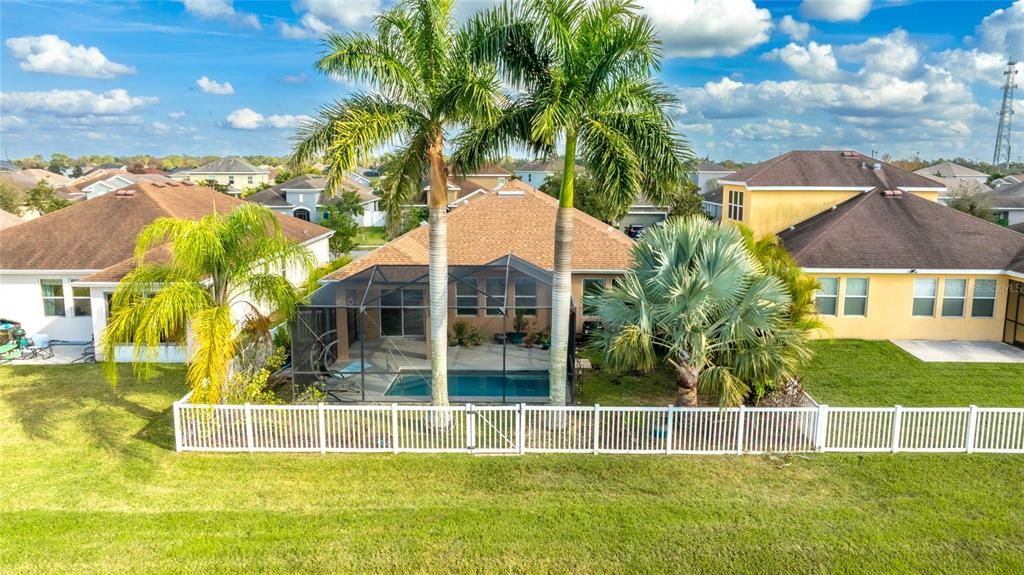 For Sale: $489,500 (4 beds, 2 baths, 1883 Square Feet)