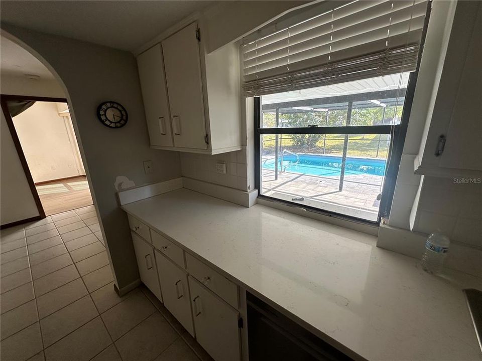 En Renta: $2,350 (3 camas, 2 baños, 1208 Pies cuadrados)