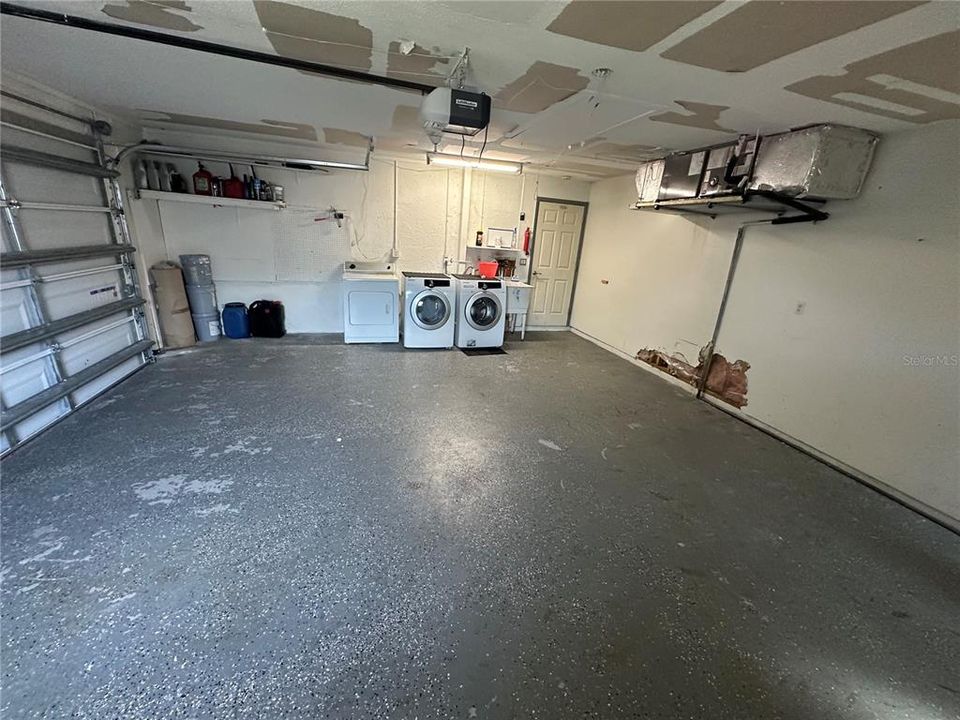 En Renta: $2,350 (3 camas, 2 baños, 1208 Pies cuadrados)