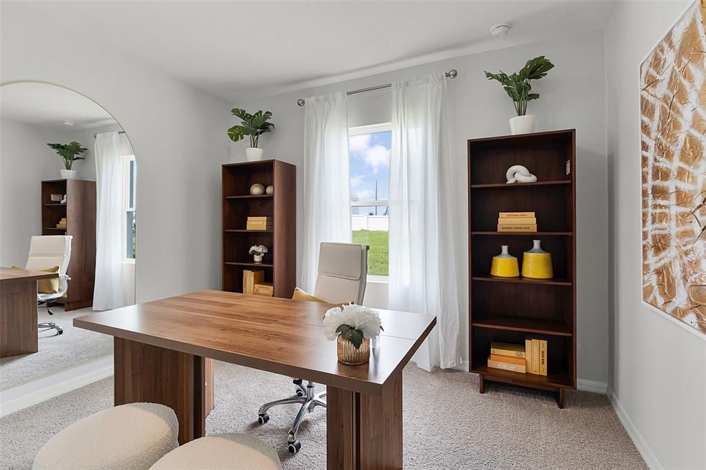 待售: $313,990 (4 贝兹, 2 浴室, 1828 平方英尺)