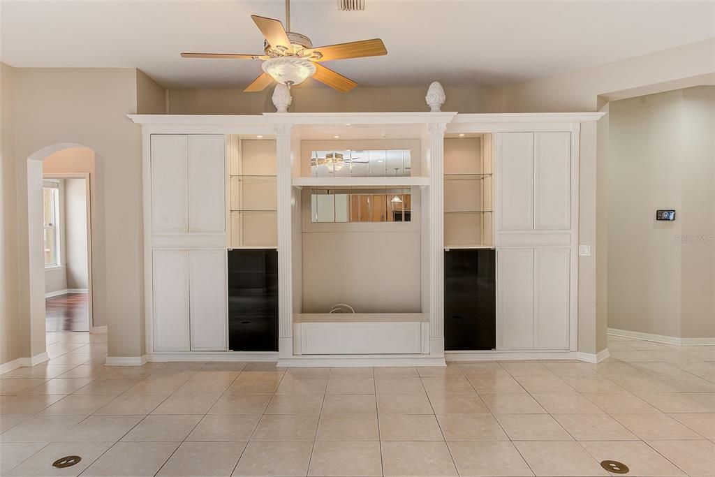 待售: $880,000 (4 贝兹, 3 浴室, 3111 平方英尺)