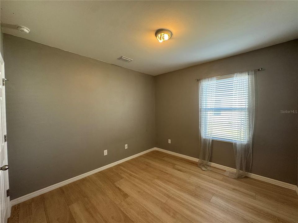 В аренду: $2,045 (4 спален, 2 ванн, 2101 Квадратных фут)