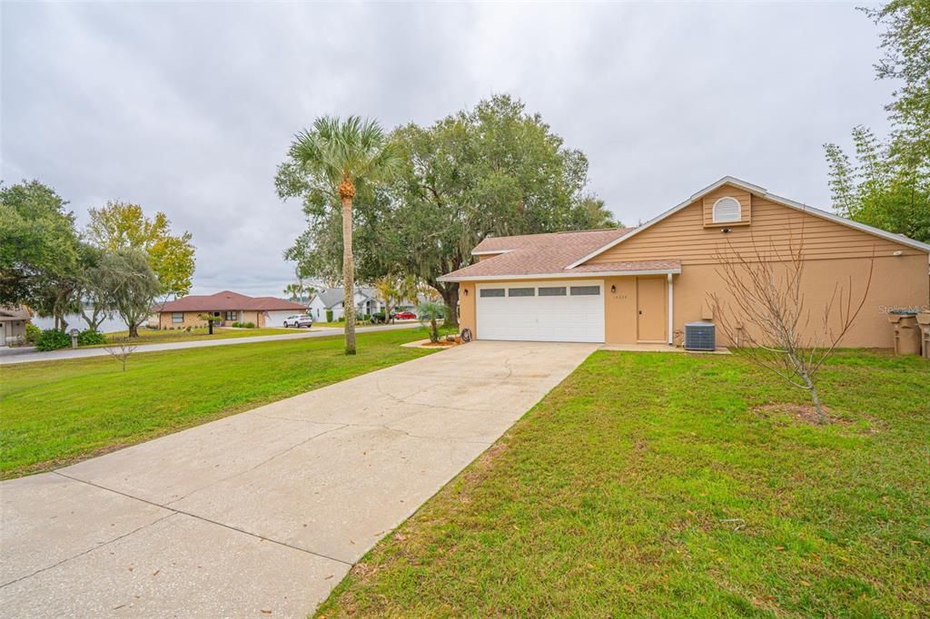 На продажу: $355,000 (3 спален, 2 ванн, 1872 Квадратных фут)