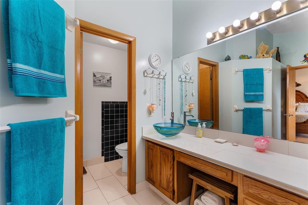 На продажу: $355,000 (3 спален, 2 ванн, 1872 Квадратных фут)