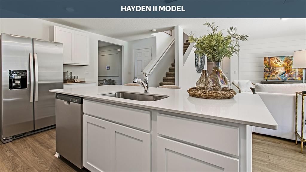 待售: $386,990 (5 贝兹, 3 浴室, 2030 平方英尺)