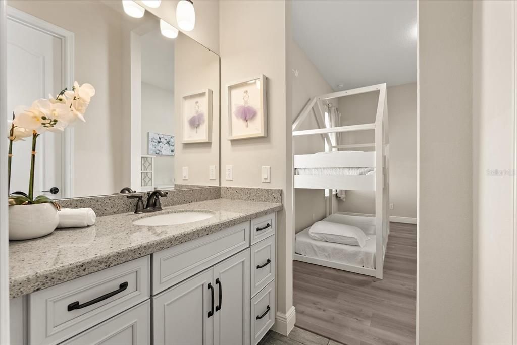 На продажу: $1,399,000 (4 спален, 4 ванн, 3496 Квадратных фут)