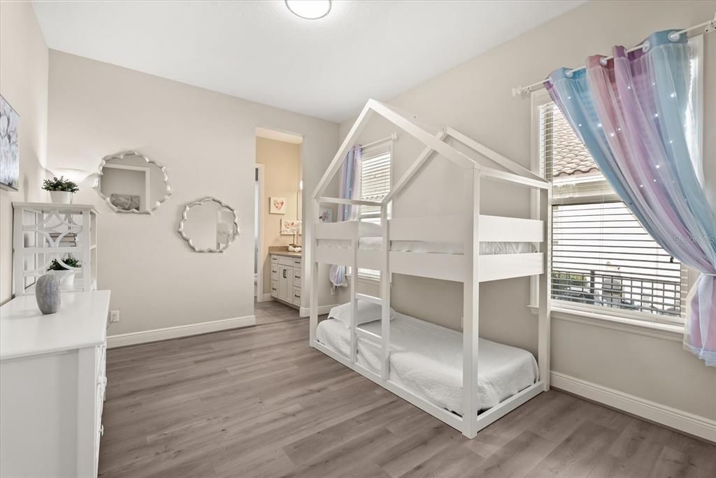 На продажу: $1,399,000 (4 спален, 4 ванн, 3496 Квадратных фут)