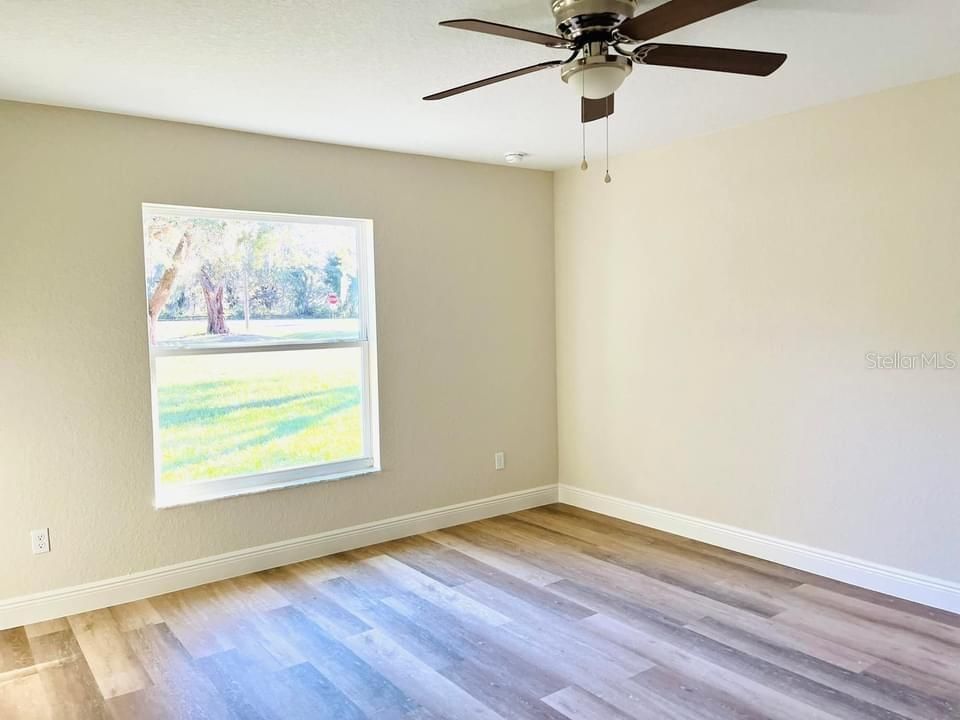 На продажу: $284,450 (3 спален, 2 ванн, 1468 Квадратных фут)