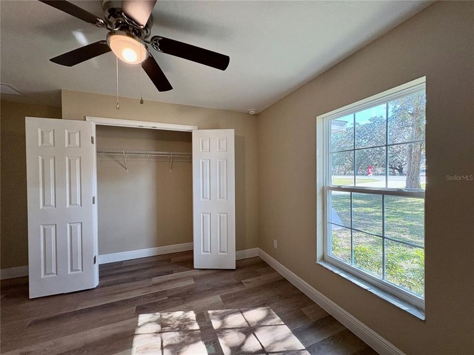 На продажу: $284,450 (3 спален, 2 ванн, 1468 Квадратных фут)