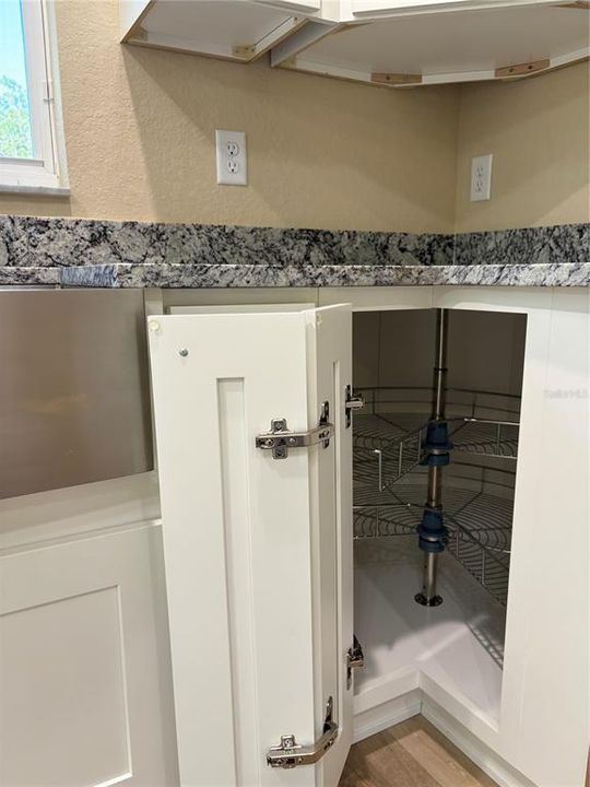 На продажу: $284,450 (3 спален, 2 ванн, 1468 Квадратных фут)