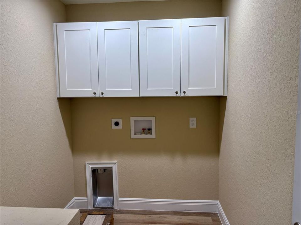 На продажу: $284,450 (3 спален, 2 ванн, 1468 Квадратных фут)