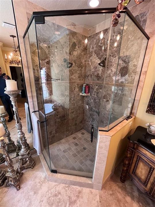 En Renta: $3,950 (3 camas, 2 baños, 1880 Pies cuadrados)