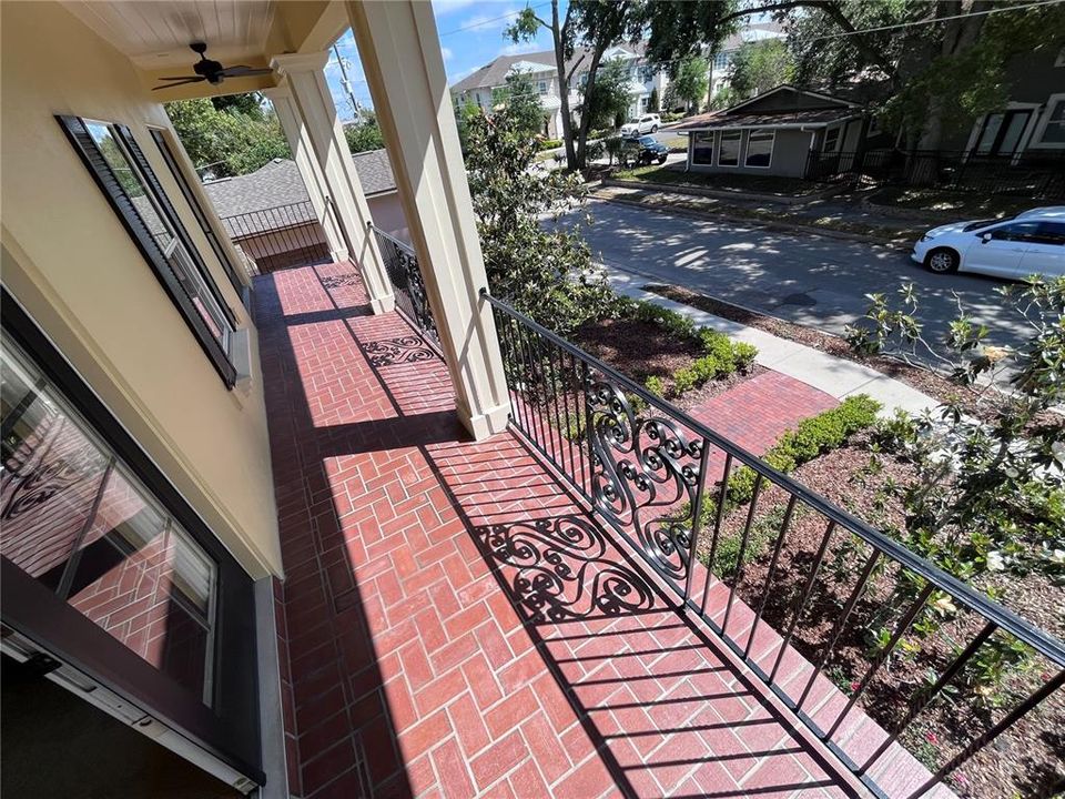 En Renta: $3,950 (3 camas, 2 baños, 1880 Pies cuadrados)