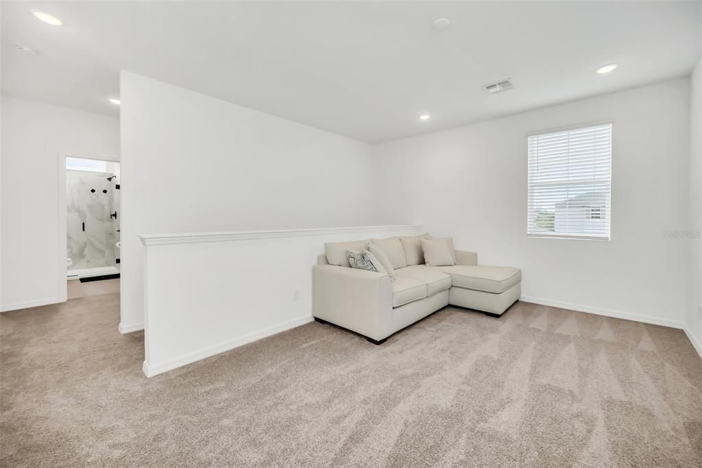 For Sale: $459,000 (3 beds, 3 baths, 1992 Square Feet)