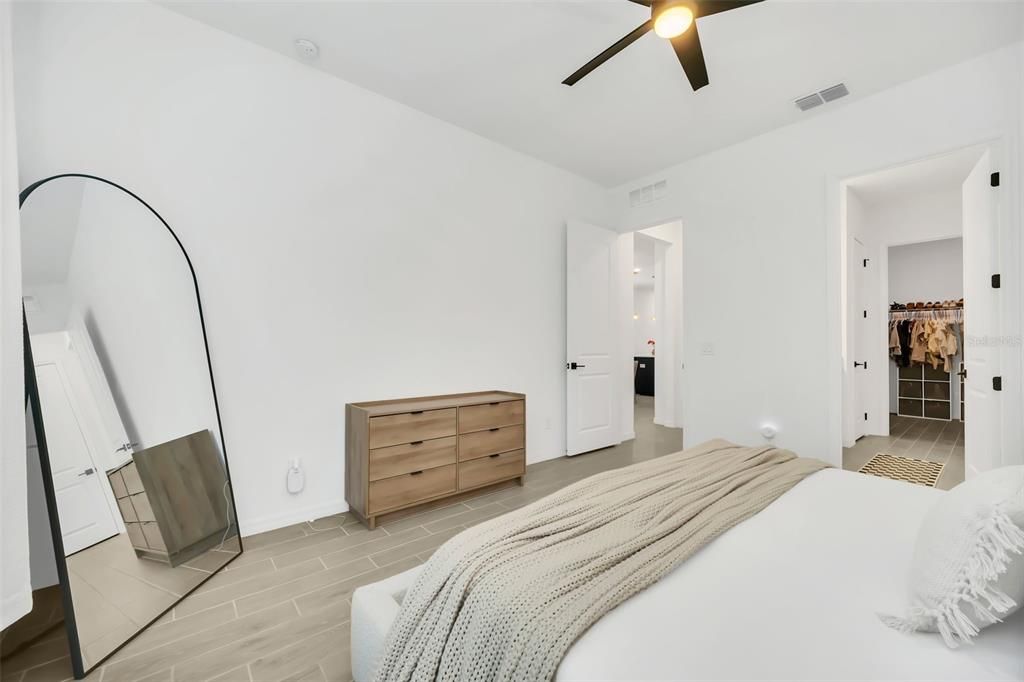 For Sale: $459,000 (3 beds, 3 baths, 1992 Square Feet)