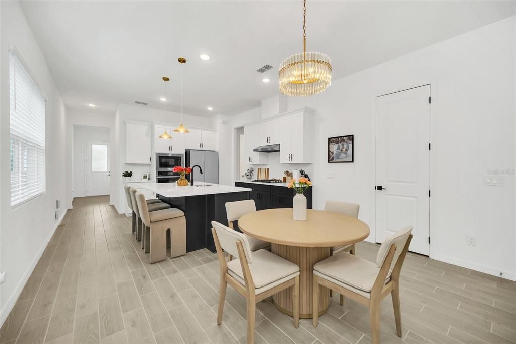 For Sale: $459,000 (3 beds, 3 baths, 1992 Square Feet)