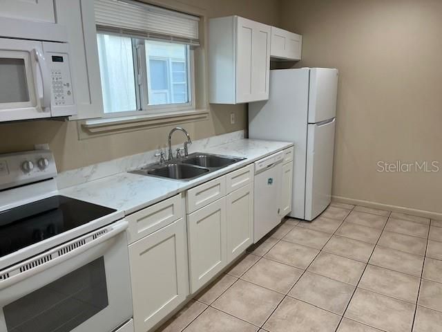 出租: $1,695 (3 贝兹, 2 浴室, 1330 平方英尺)