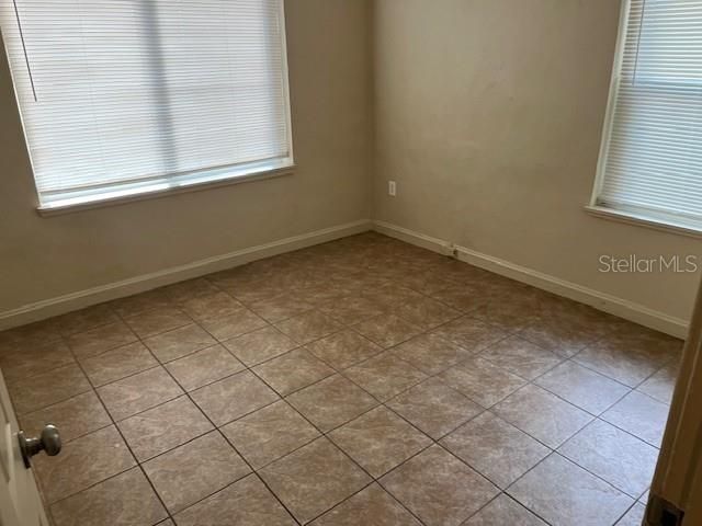 出租: $1,695 (3 贝兹, 2 浴室, 1330 平方英尺)